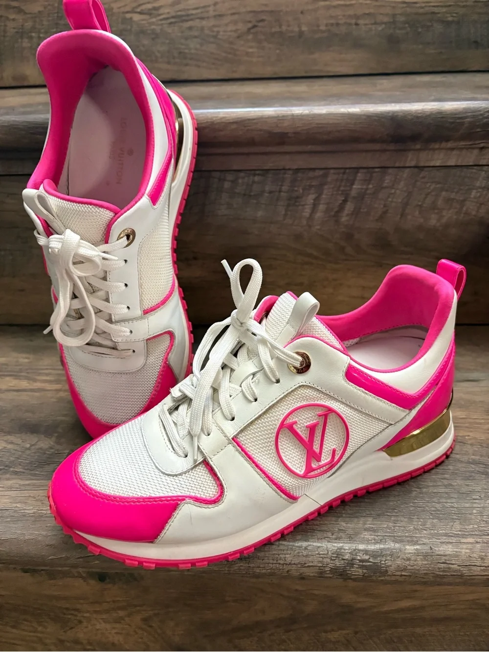 Louis Vuitton White & Hot Pink Low-Top Sneakers with Gold Accent - Picture 1 of 12